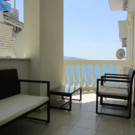 Apartment Luxury In Antique Style Sarande