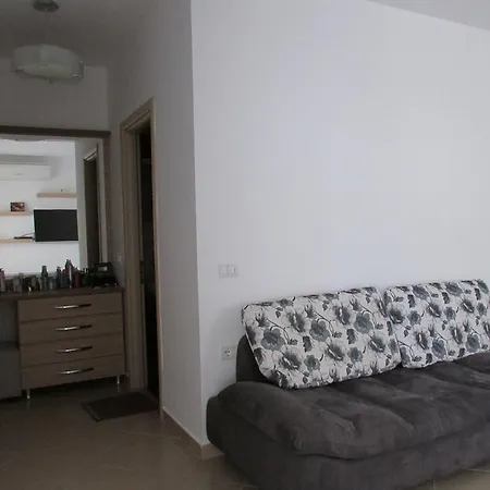 Apartment Luxury In Antique Style Sarande